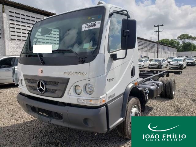 MERCEDES BENZ ACCELO 815 22\22