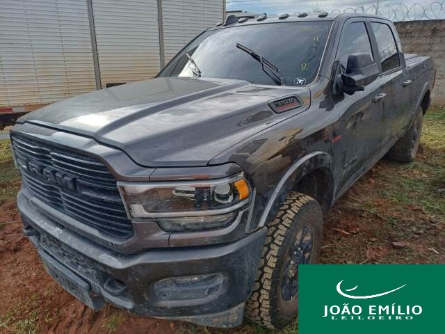 RAM 3500 LARAMIE 22\23